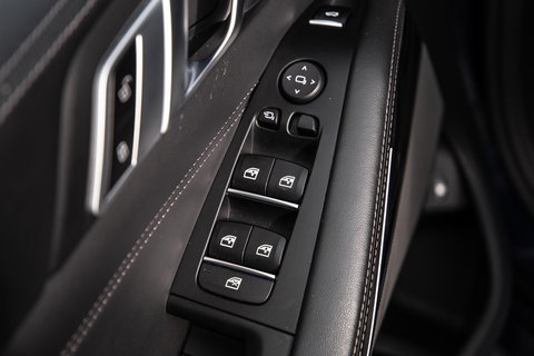 BMW X5 xDrive45e High Executive SKYLOUNGE / LASER / 4WIELSTURING / DIMAND POOK / LEDER / MAXTON / M PAKKET