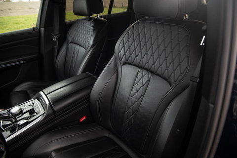 BMW X5 xDrive45e High Executive SKYLOUNGE / LASER / 4WIELSTURING / DIMAND POOK / LEDER / MAXTON / M PAKKET