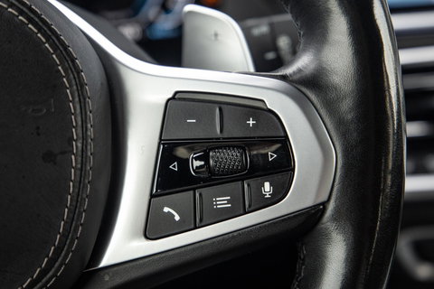 BMW X5 xDrive45e High Executive SKYLOUNGE / LASER / 4WIELSTURING / DIMAND POOK / LEDER / MAXTON / M PAKKET