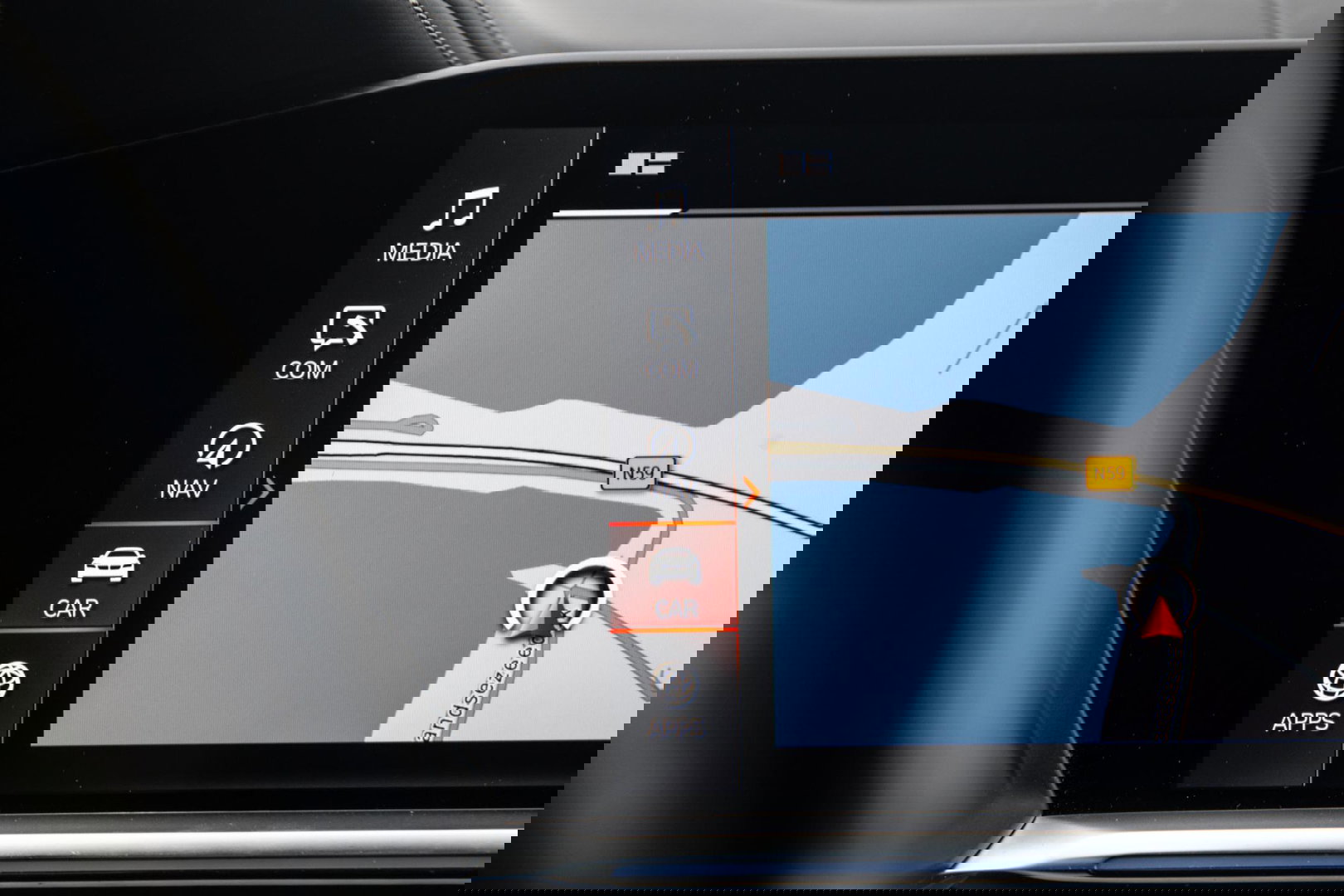 BMW X5 xDrive45e High Executive SKYLOUNGE / LASER / 4WIELSTURING / DIMAND POOK / LEDER / MAXTON / M PAKKET