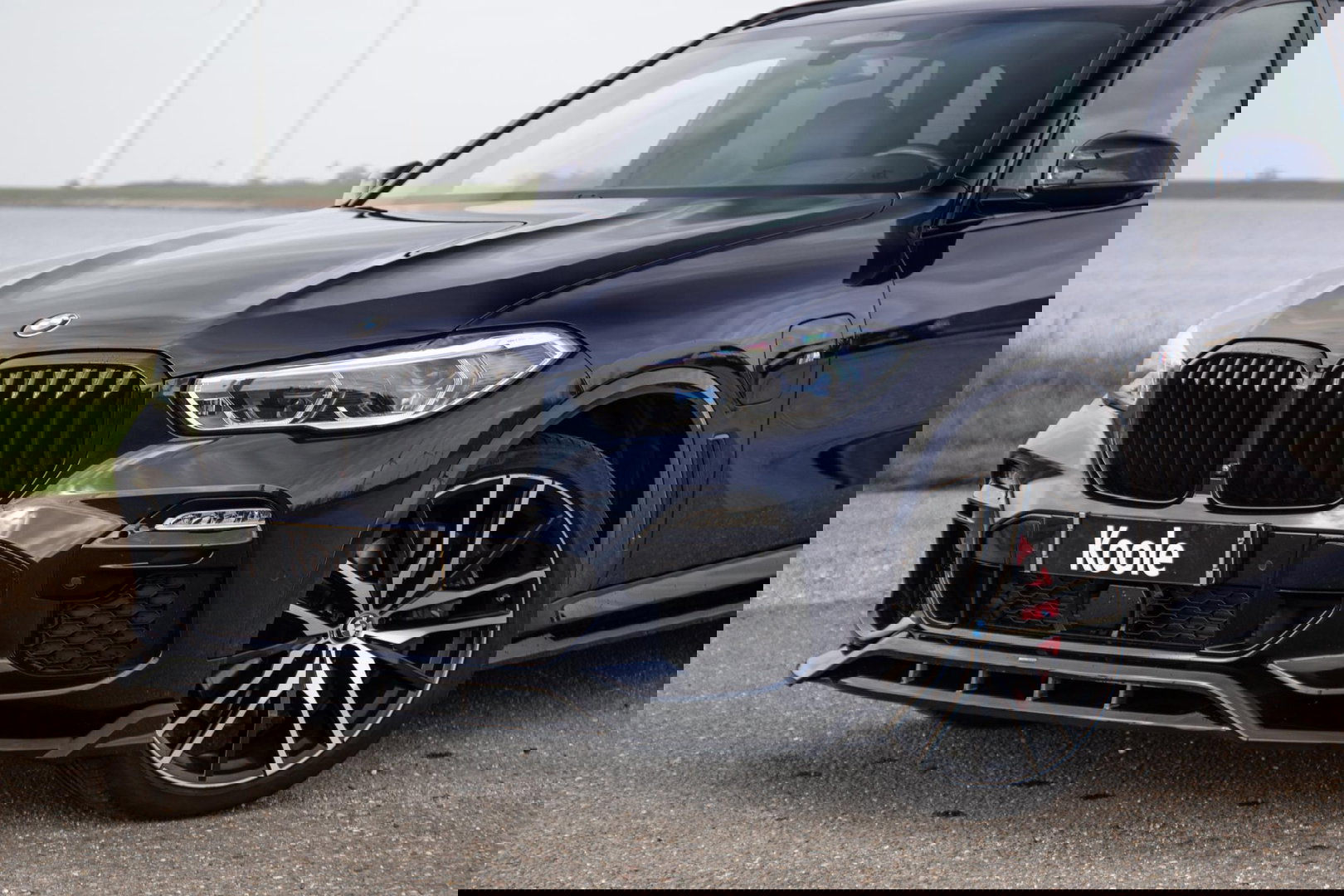 BMW X5 xDrive45e High Executive SKYLOUNGE / LASER / 4WIELSTURING / DIMAND POOK / LEDER / MAXTON / M PAKKET