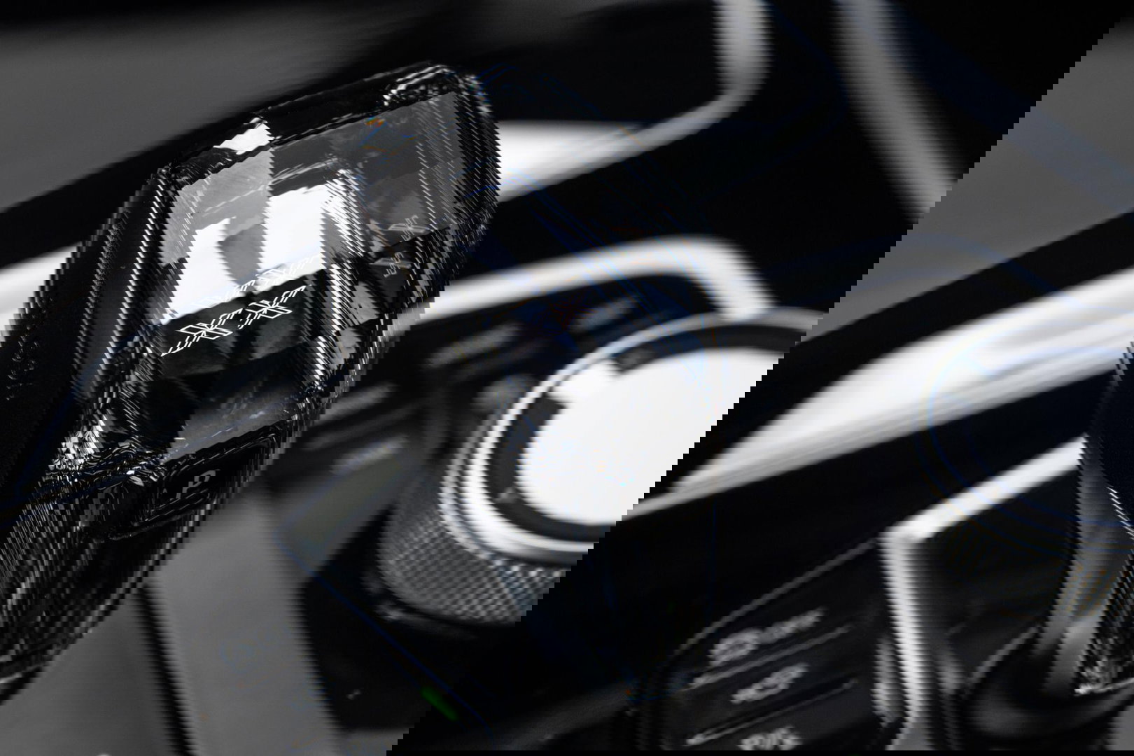 BMW X5 xDrive45e High Executive SKYLOUNGE / LASER / 4WIELSTURING / DIMAND POOK / LEDER / MAXTON / M PAKKET