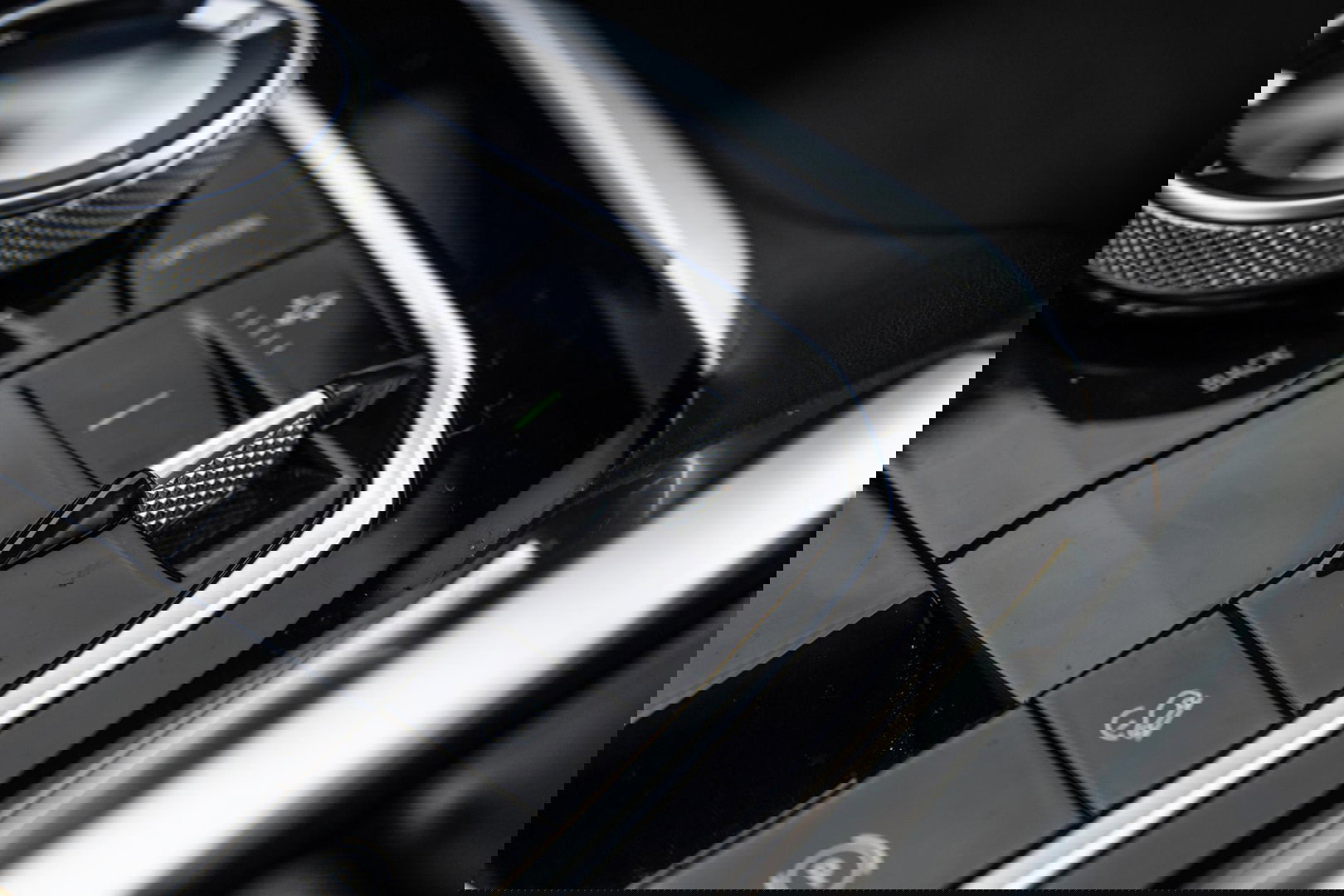 BMW X5 xDrive45e High Executive SKYLOUNGE / LASER / 4WIELSTURING / DIMAND POOK / LEDER / MAXTON / M PAKKET