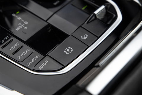 BMW X5 xDrive45e High Executive SKYLOUNGE / LASER / 4WIELSTURING / DIMAND POOK / LEDER / MAXTON / M PAKKET