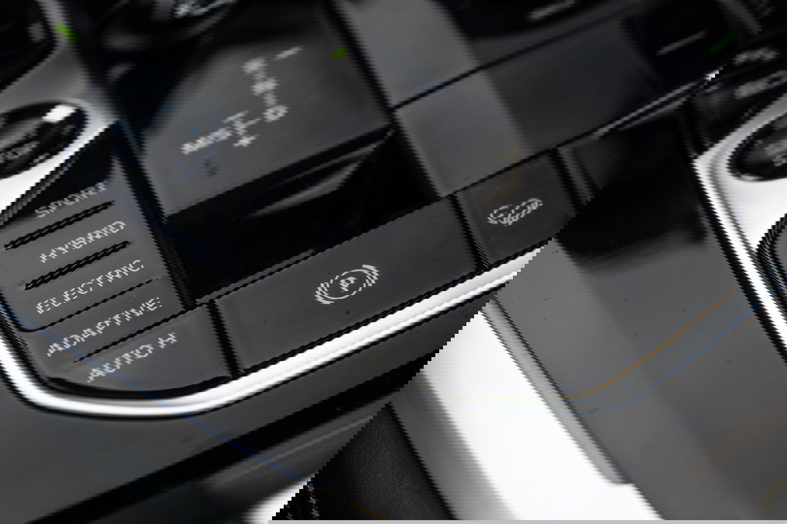 BMW X5 xDrive45e High Executive SKYLOUNGE / LASER / 4WIELSTURING / DIMAND POOK / LEDER / MAXTON / M PAKKET