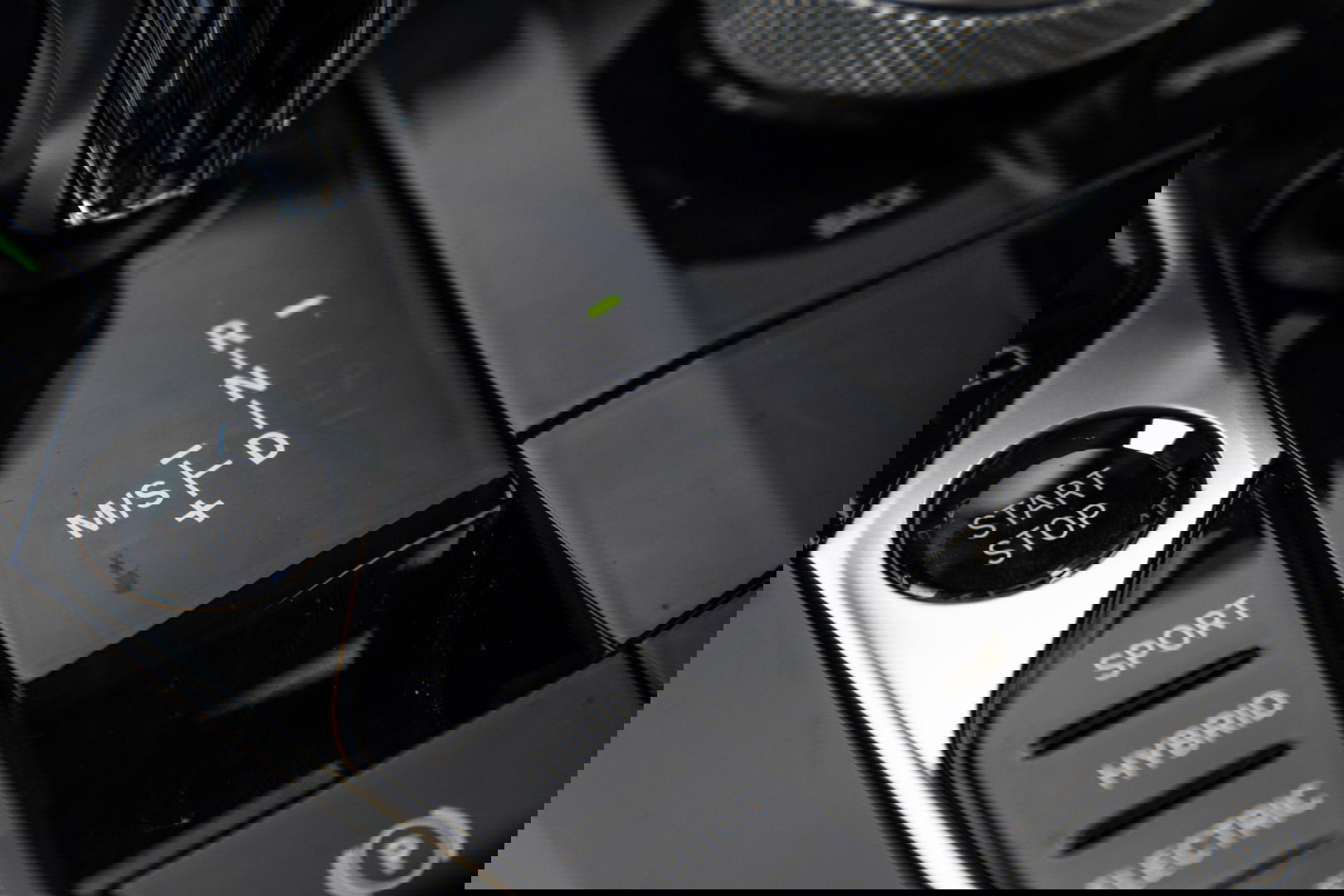 BMW X5 xDrive45e High Executive SKYLOUNGE / LASER / 4WIELSTURING / DIMAND POOK / LEDER / MAXTON / M PAKKET