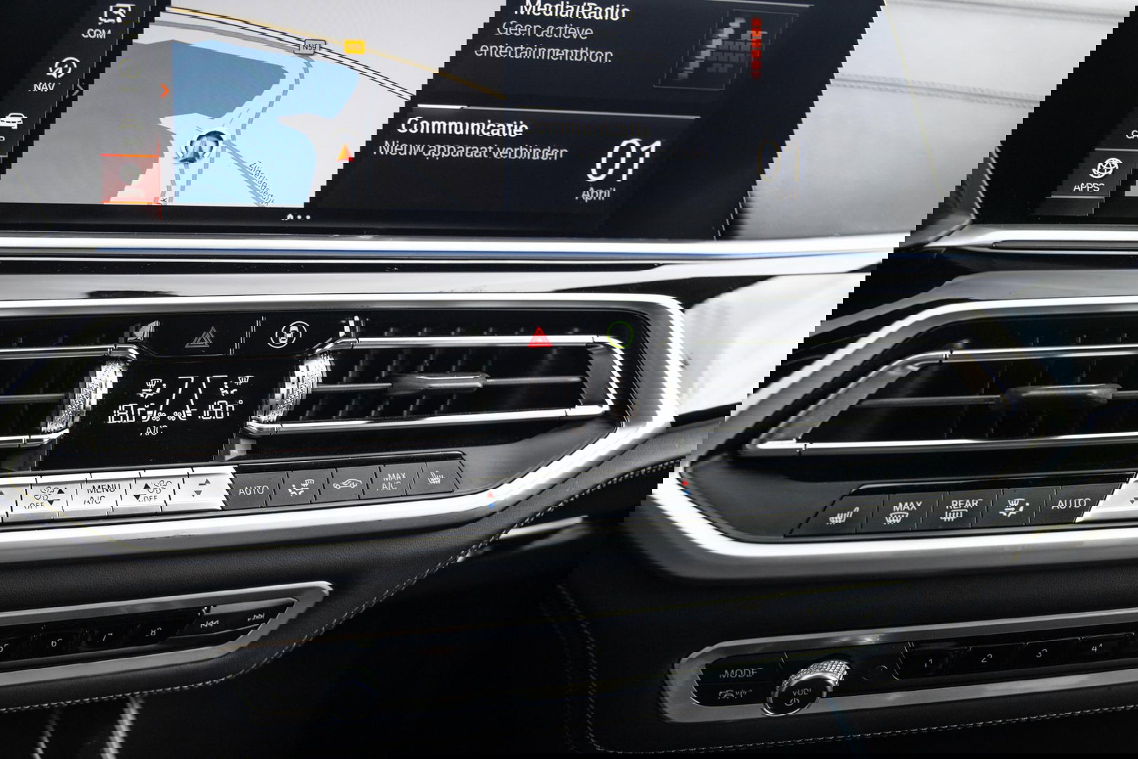 BMW X5 xDrive45e High Executive SKYLOUNGE / LASER / 4WIELSTURING / DIMAND POOK / LEDER / MAXTON / M PAKKET