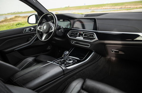 BMW X5 xDrive45e High Executive SKYLOUNGE / LASER / 4WIELSTURING / DIMAND POOK / LEDER / MAXTON / M PAKKET