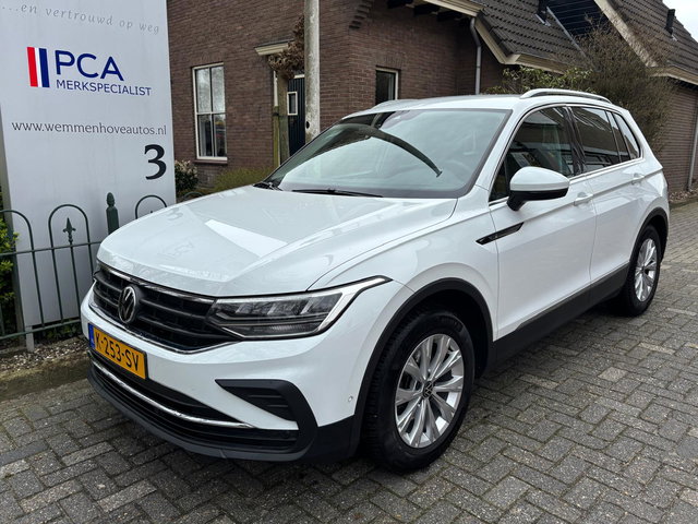 Volkswagen Tiguan - 1.5 TSI Life Business