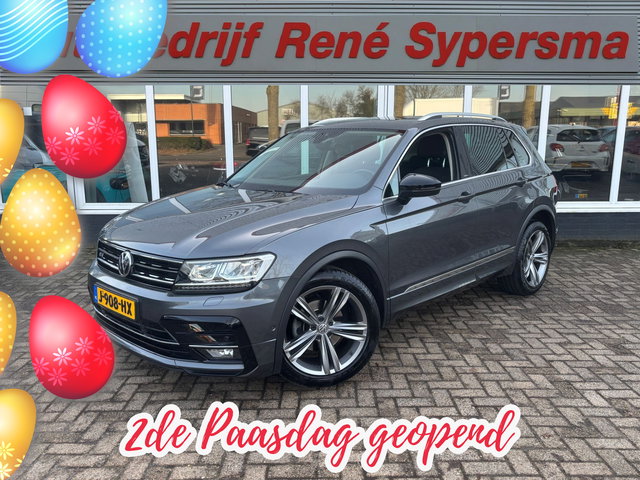 Volkswagen Tiguan - 1.5 TSI ACT Highline Business R | Trekhaak | Pano | Stoelverwarming | Dodehoek Detector
