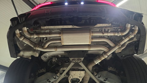 BMW X5 xDrive45e High Executive SKYLOUNGE / LASER / 4WIELSTURING / DIMAND POOK / LEDER / MAXTON / M PAKKET