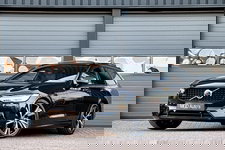 Volvo V90 - 2.0 T6 Plug-in hybrid AWD R-Design /LED/PANODAK/HARMAN-KARDON/360 CAMERA/STOEL+STUURVERW./KEYLESS!