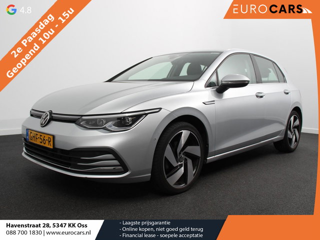 Volkswagen Golf - 1.5 eTSI 150pk DSG Style Navigatie Apple Carplay/Android Auto Parkeersensoren Adaptive Cruise Control Blind Spot Assist Camera Stoel- en stuurverwarming Ledverlichting Virtual Cockpit Lane Assist Climatronic