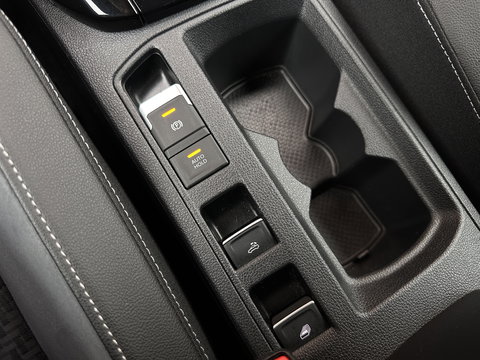 Volkswagen T-Roc Cabrio 1.5 TSI R-Line | Apple Carplay | Android Auto | Stuurverwarming | Stoelverwarming | Camera | Adaptieve Cruise Control | Lane Assist | Dodehoeksensor | DAB |