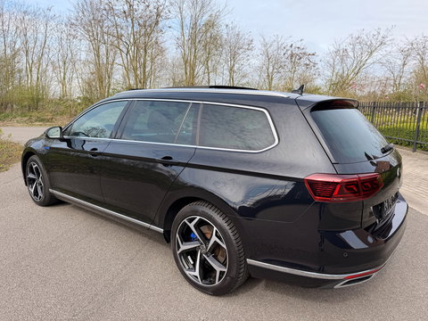 Volkswagen Passat Variant 1.4 TSI PHEV GTE PANORAMDAK VIRTUAL COCKPIT LEER NAVI CAMERA IQ-MATRIX ELECTR-TREKHAAK