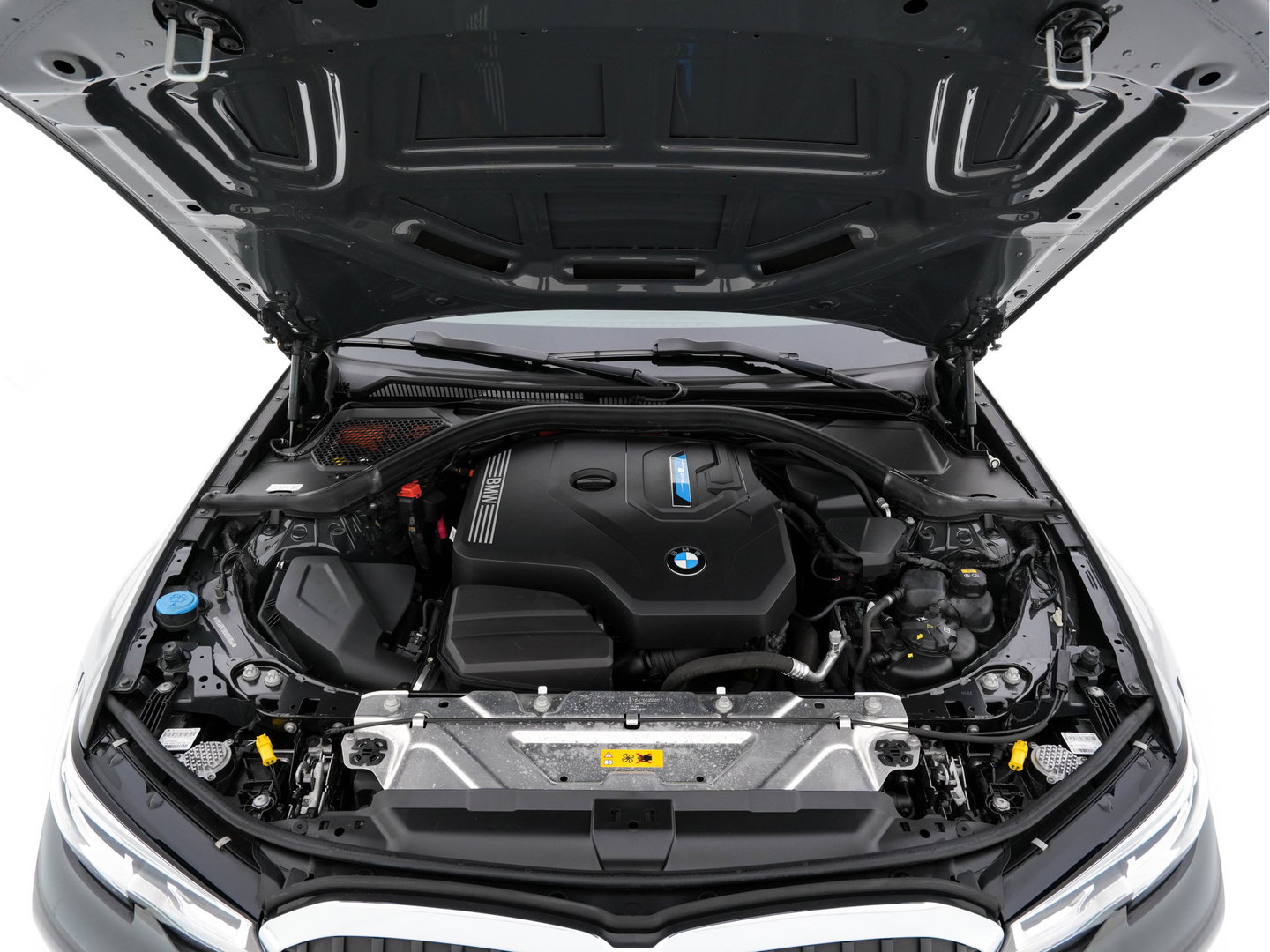 BMW 3-serie 330e eDrive Edition (INCL.BTW) Aut. *LEATHER | FULL-LED | DIGI-COCKPIT | HEATED-SPORTSEATS | PRIVACY-GLASS | AMBIENT-LIGHT | DAB | NAVI-FULLMAP | ECC | PDC | CRUISE | 18''ALU*