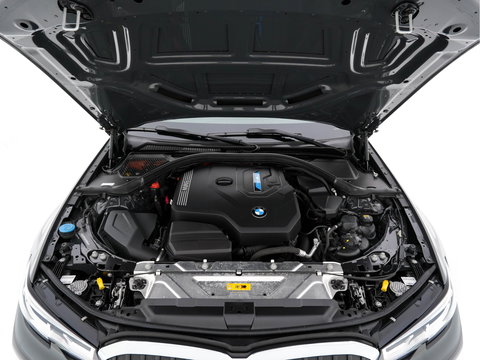 BMW 3-serie 330e eDrive Edition (INCL.BTW) Aut. *LEATHER | FULL-LED | DIGI-COCKPIT | HEATED-SPORTSEATS | PRIVACY-GLASS | AMBIENT-LIGHT | DAB | NAVI-FULLMAP | ECC | PDC | CRUISE | 18''ALU*