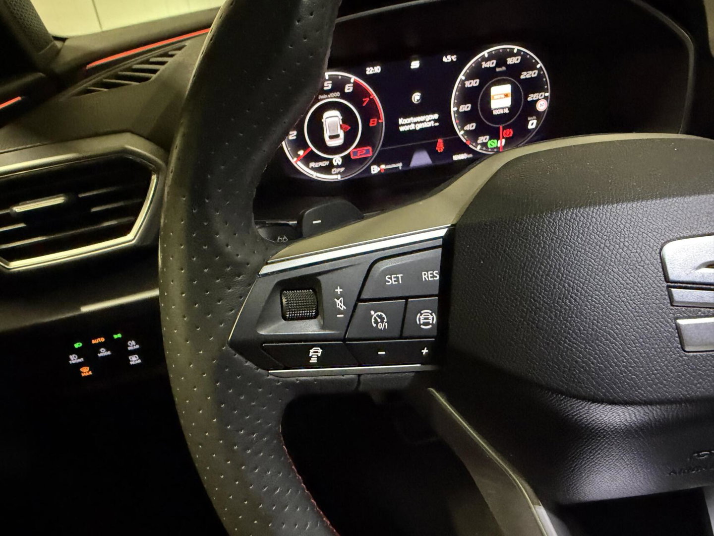 SEAT Leon Sportstourer Seat Leon 1.5 eTSI FR 150PK Virtual Sfeer Trekhaak Carplay