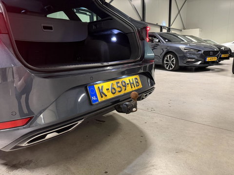 SEAT Leon Sportstourer Seat Leon 1.5 eTSI FR 150PK Virtual Sfeer Trekhaak Carplay