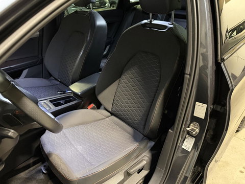 SEAT Leon Sportstourer Seat Leon 1.5 eTSI FR 150PK Virtual Sfeer Trekhaak Carplay