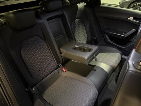 SEAT Leon Sportstourer Seat Leon 1.5 eTSI FR 150PK Virtual Sfeer Trekhaak Carplay