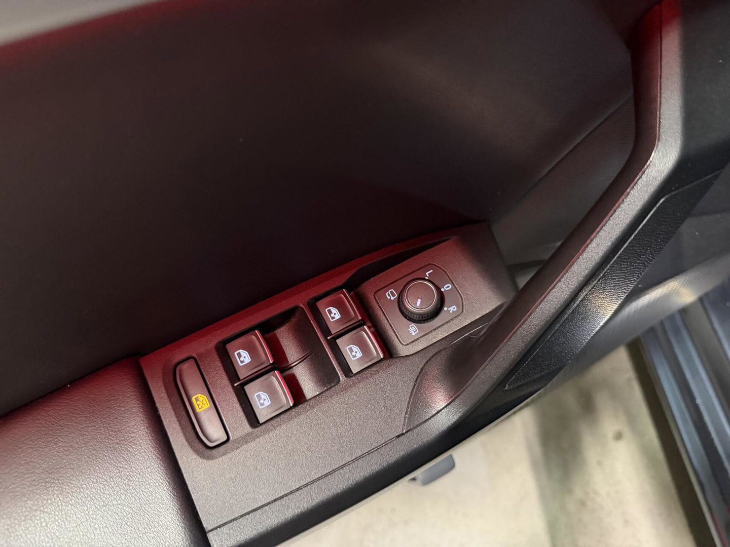 SEAT Leon Sportstourer Seat Leon 1.5 eTSI FR 150PK Virtual Sfeer Trekhaak Carplay