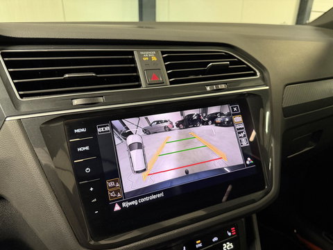 Volkswagen Tiguan 1.5 TSI R-line Pano H&K LeerTrekhaak VOL!