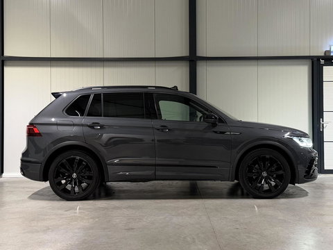 Volkswagen Tiguan 1.5 TSI R-line Pano H&K LeerTrekhaak VOL!
