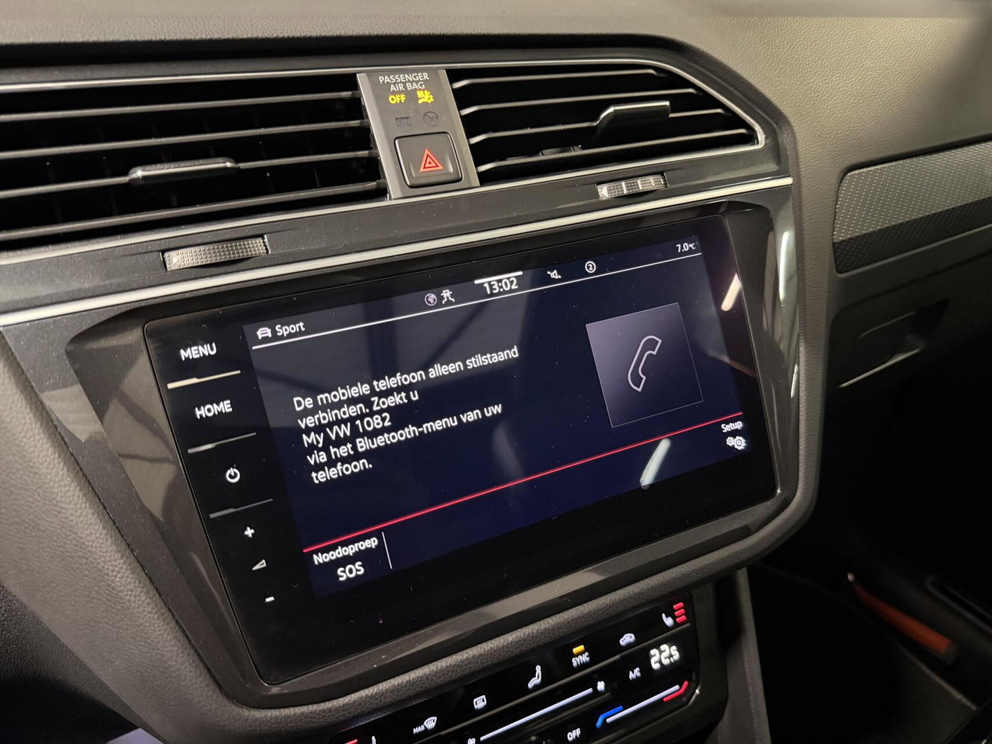 Volkswagen Tiguan 1.5 TSI R-line Pano H&K LeerTrekhaak VOL!