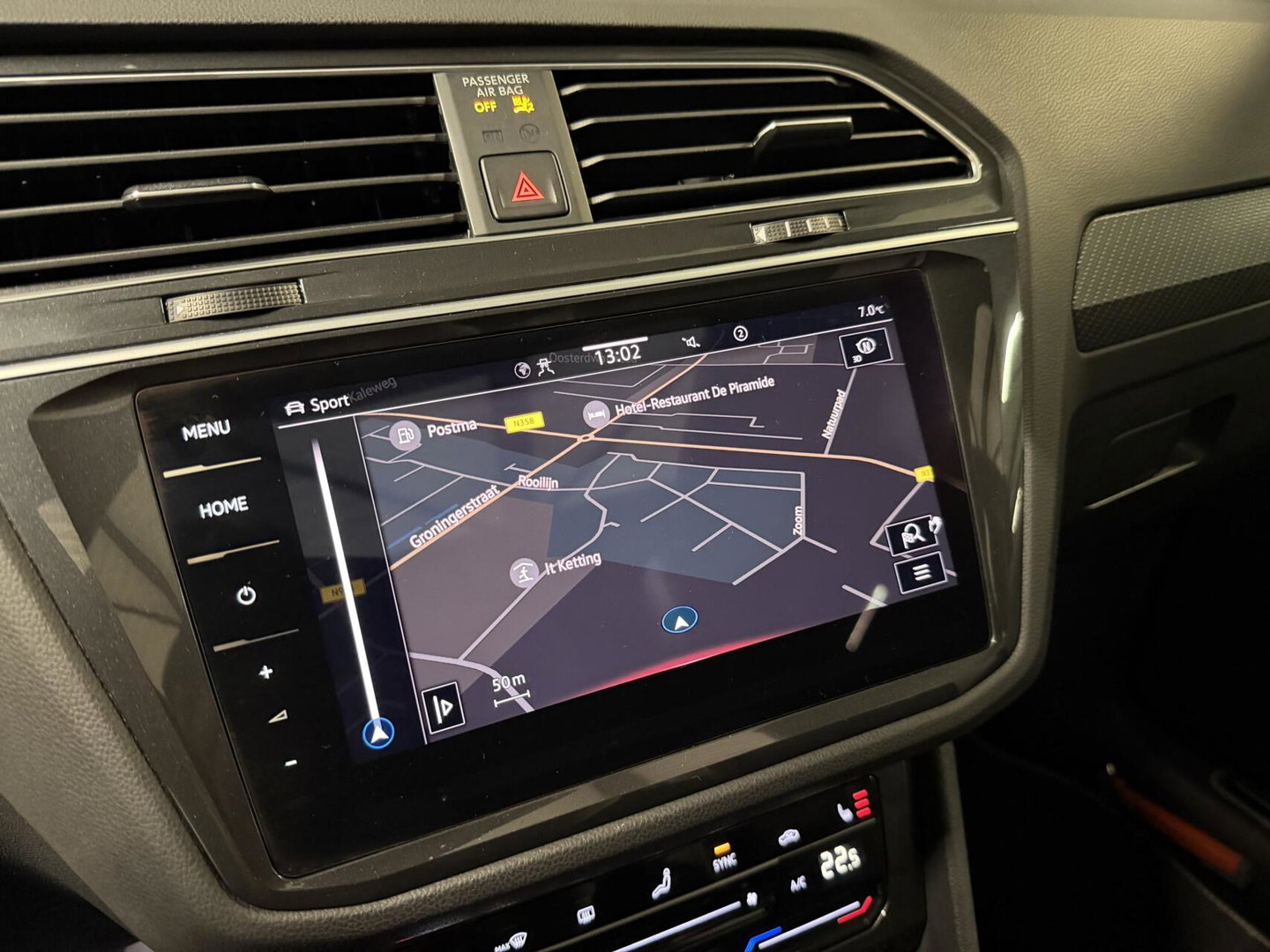 Volkswagen Tiguan 1.5 TSI R-line Pano H&K LeerTrekhaak VOL!