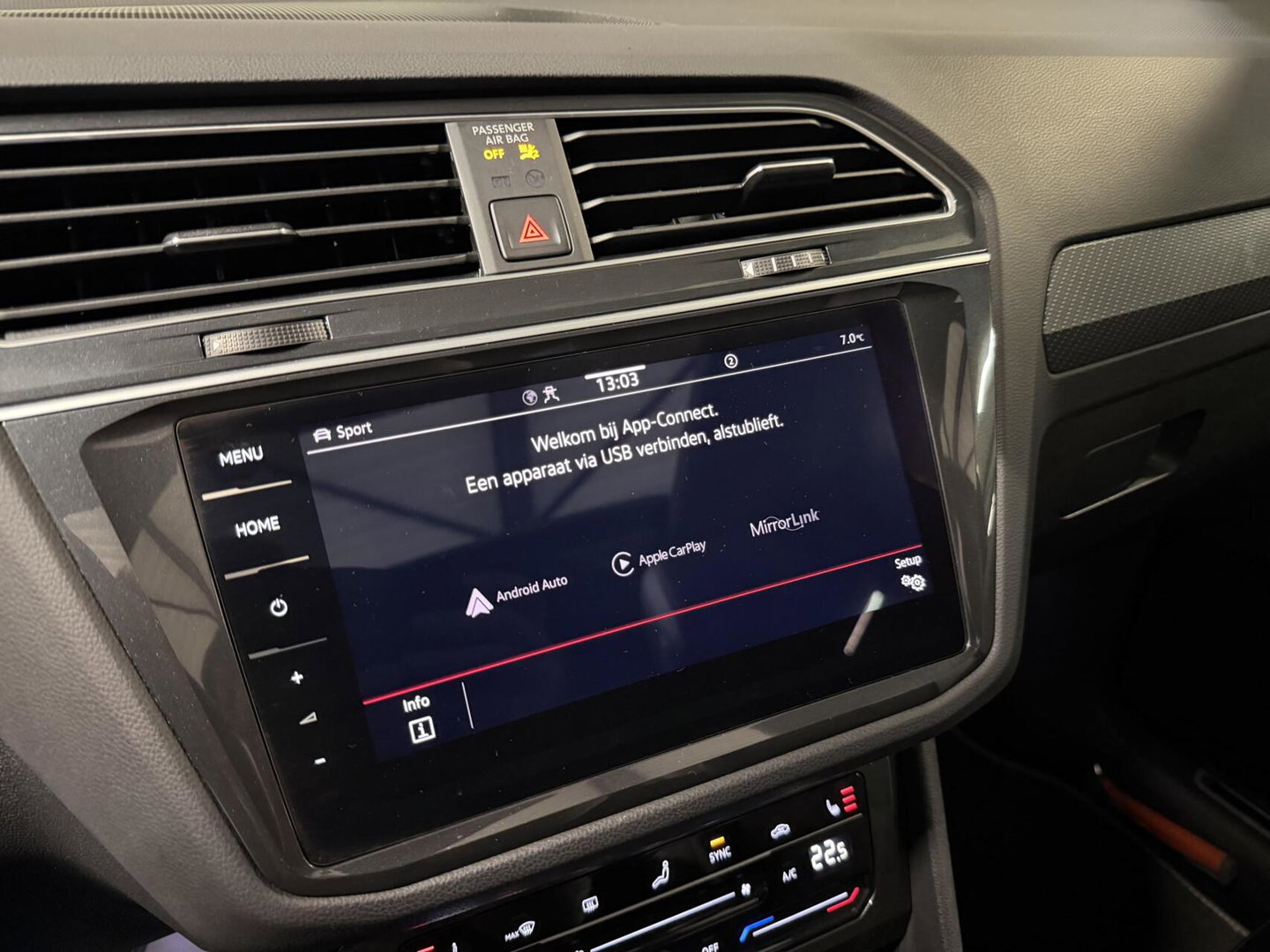 Volkswagen Tiguan 1.5 TSI R-line Pano H&K LeerTrekhaak VOL!