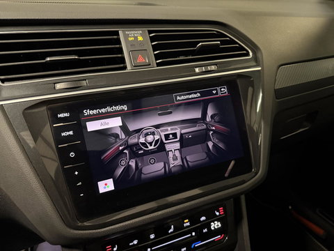 Volkswagen Tiguan 1.5 TSI R-line Pano H&K LeerTrekhaak VOL!