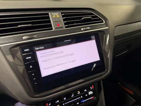 Volkswagen Tiguan 1.5 TSI R-line Pano H&K LeerTrekhaak VOL!