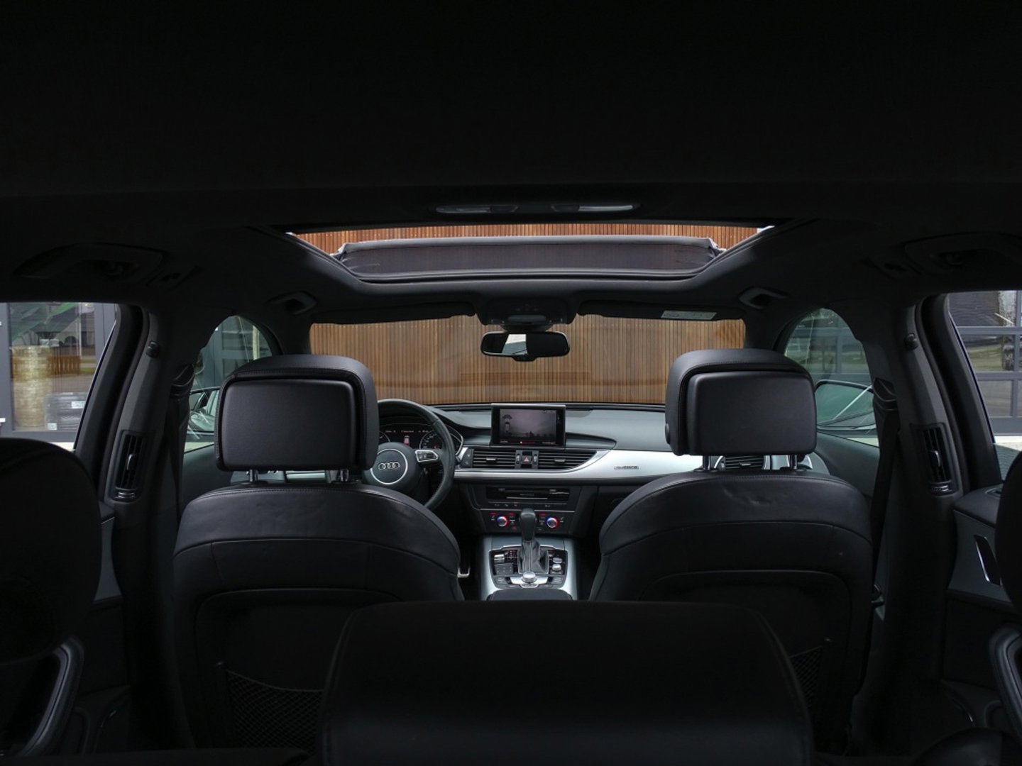 Audi A6 Avant 3.0 V6T 327PK Biturbo Quattro / S-line / Pano / Bose / Luchtveri