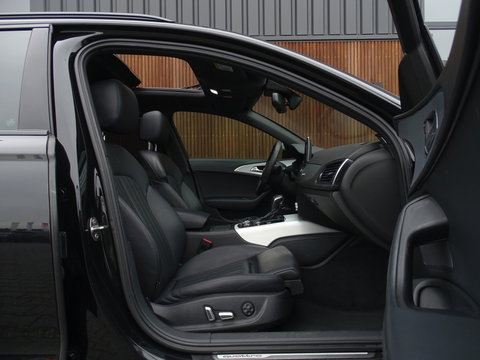 Audi A6 Avant 3.0 V6T 327PK Biturbo Quattro / S-line / Pano / Bose / Luchtveri
