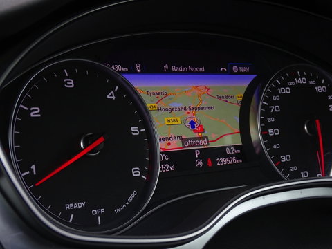 Audi A6 Avant 3.0 V6T 327PK Biturbo Quattro / S-line / Pano / Bose / Luchtveri