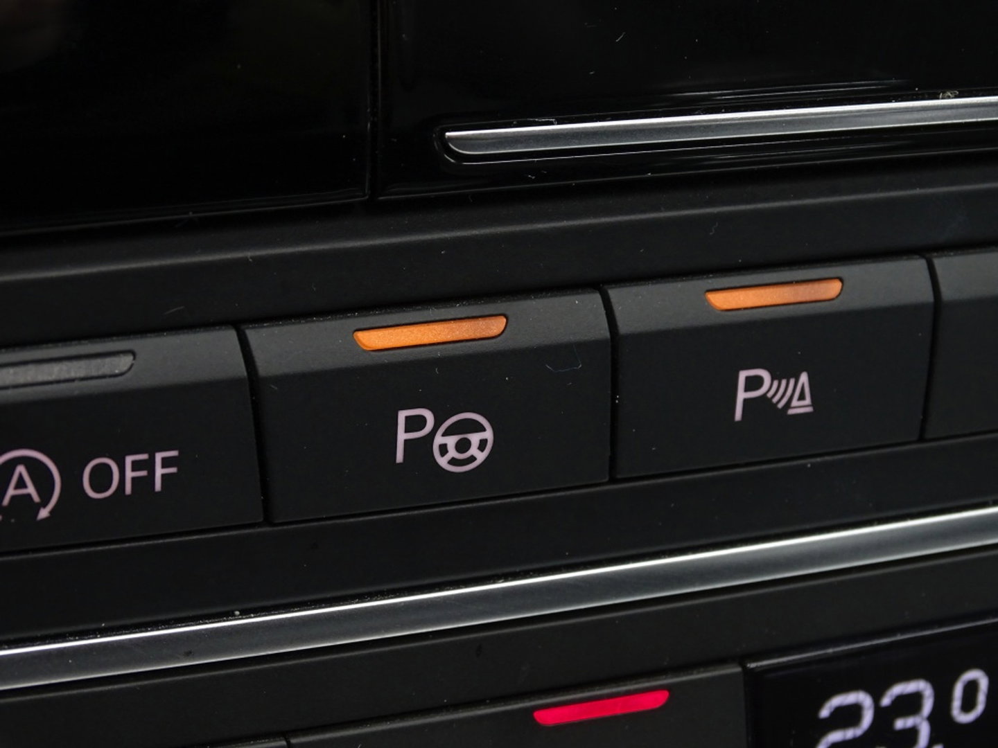 Audi A6 Avant 3.0 V6T 327PK Biturbo Quattro / S-line / Pano / Bose / Luchtveri