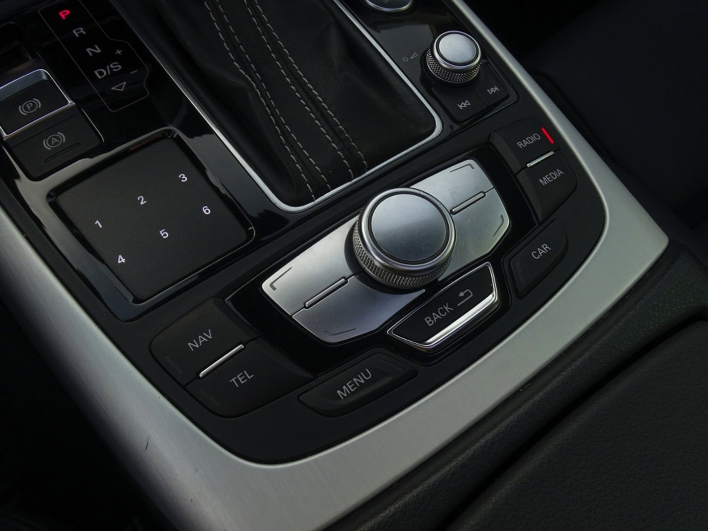 Audi A6 Avant 3.0 V6T 327PK Biturbo Quattro / S-line / Pano / Bose / Luchtveri