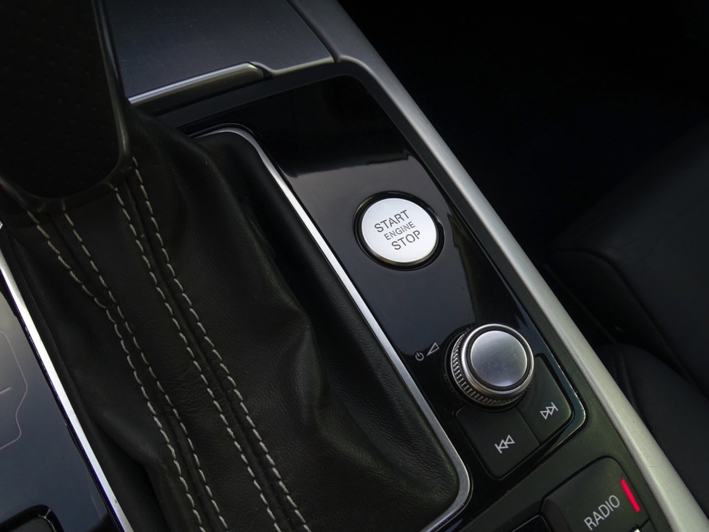 Audi A6 Avant 3.0 V6T 327PK Biturbo Quattro / S-line / Pano / Bose / Luchtveri