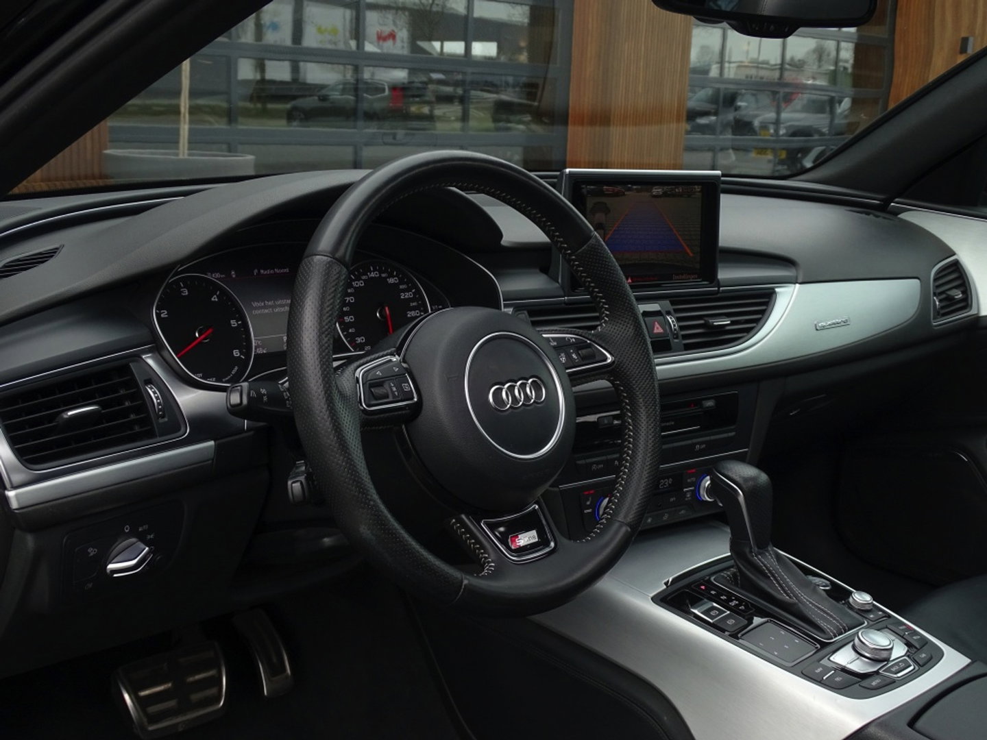 Audi A6 Avant 3.0 V6T 327PK Biturbo Quattro / S-line / Pano / Bose / Luchtveri