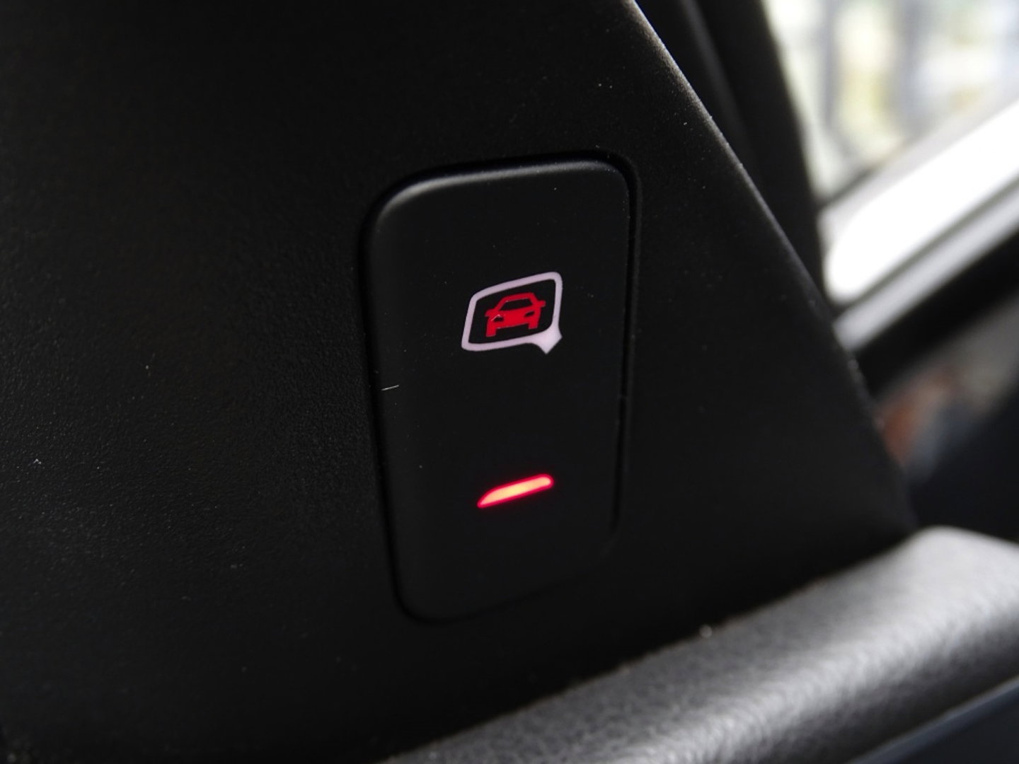 Audi A6 Avant 3.0 V6T 327PK Biturbo Quattro / S-line / Pano / Bose / Luchtveri