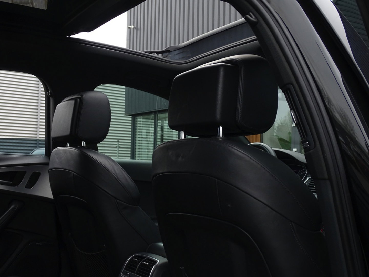 Audi A6 Avant 3.0 V6T 327PK Biturbo Quattro / S-line / Pano / Bose / Luchtveri