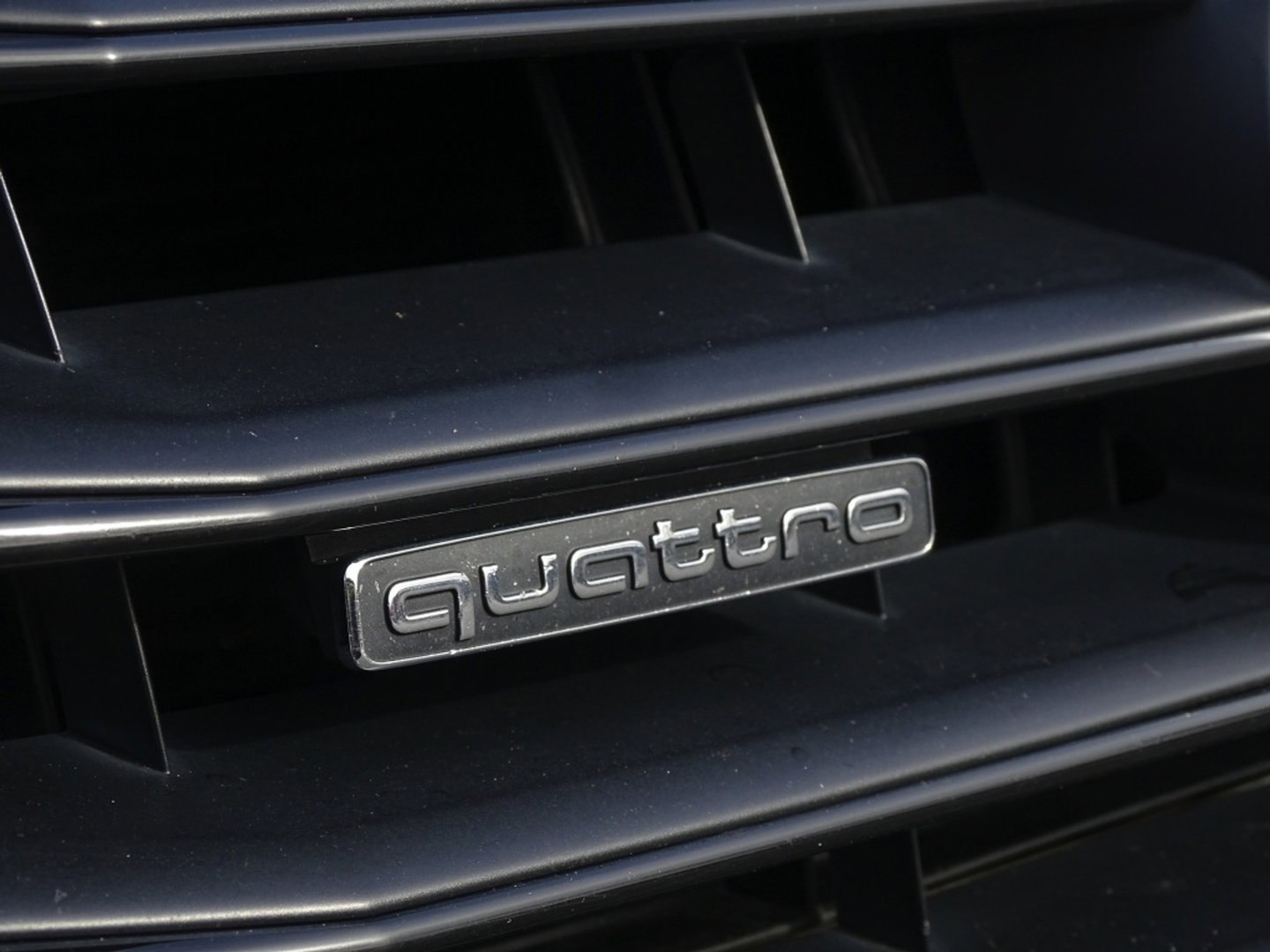 Audi A6 Avant 3.0 V6T 327PK Biturbo Quattro / S-line / Pano / Bose / Luchtveri