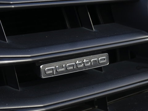 Audi A6 Avant 3.0 V6T 327PK Biturbo Quattro / S-line / Pano / Bose / Luchtveri