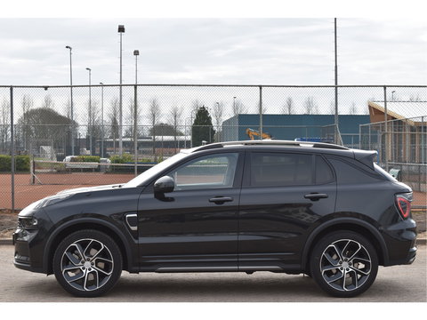 Lynk & Co 01 1.5 PLUG IN HYBRID 261 pk | NL-Auto | 360 gr.camera | Keyless | Pano.dak | Carplay | DAB | Sfeerverl. | LED/Xenon | NAP