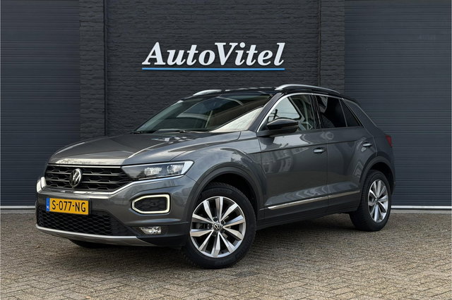Volkswagen T-Roc - 1.5 TSI 150PK DSG-7 | Trekhaak | Camera | Stoelverwarming | Carplay