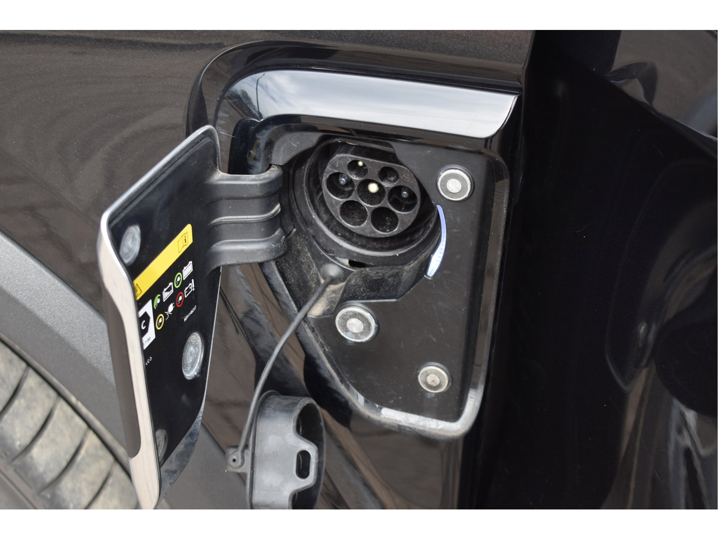 Lynk & Co 01 1.5 PLUG IN HYBRID 261 pk | NL-Auto | 360 gr.camera | Keyless | Pano.dak | Carplay | DAB | Sfeerverl. | LED/Xenon | NAP