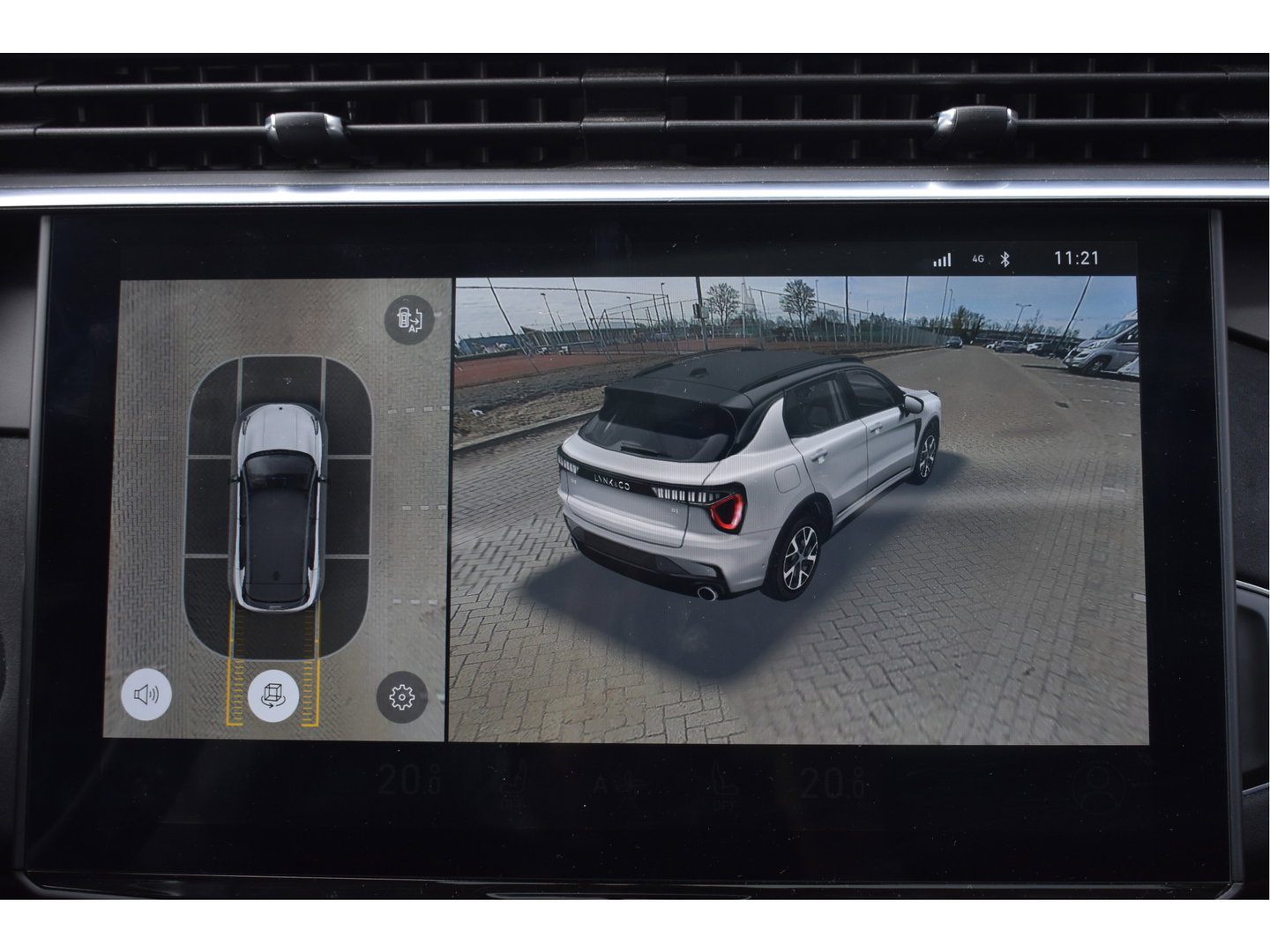Lynk & Co 01 1.5 PLUG IN HYBRID 261 pk | NL-Auto | 360 gr.camera | Keyless | Pano.dak | Carplay | DAB | Sfeerverl. | LED/Xenon | NAP