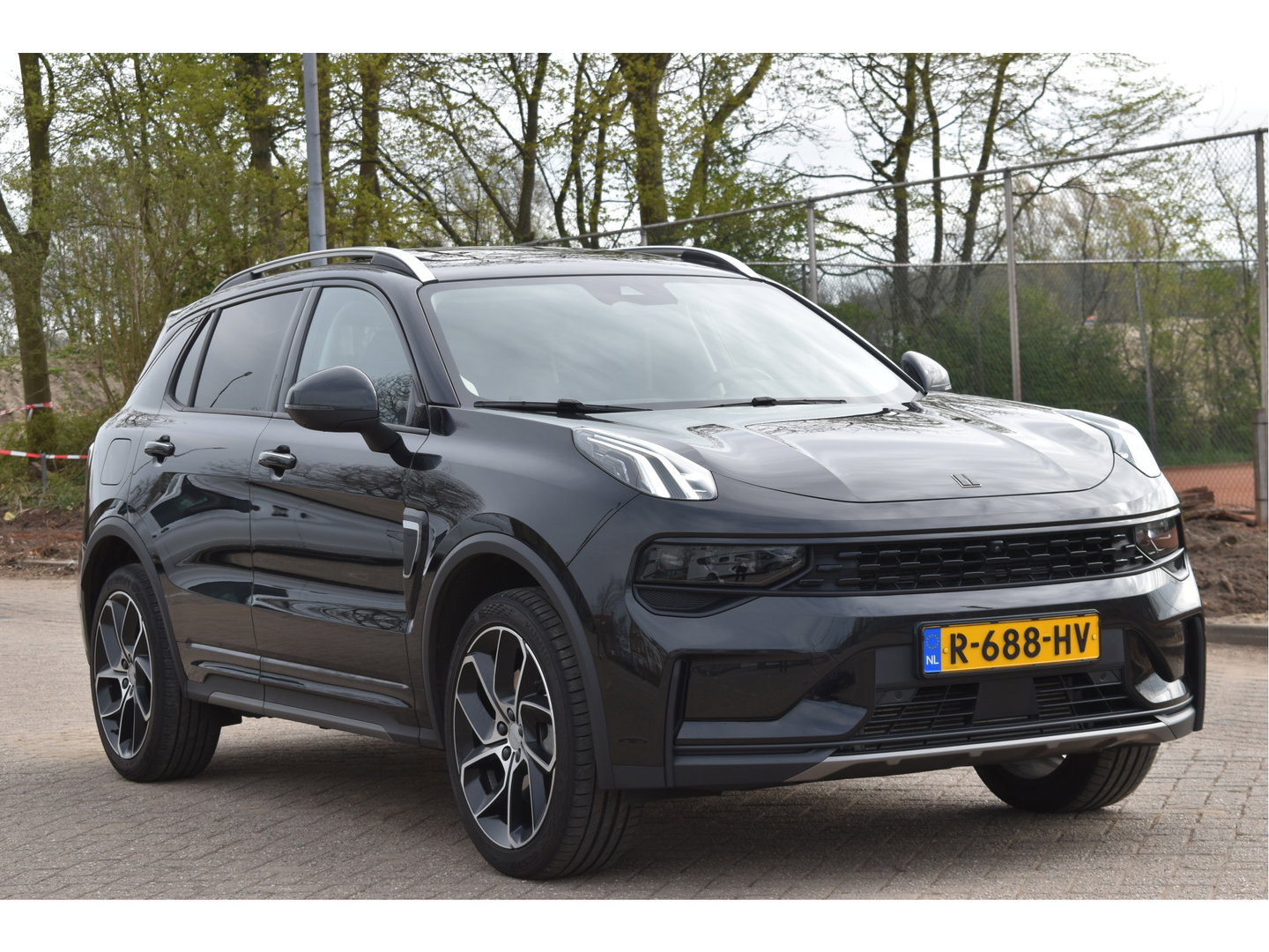 Lynk & Co 01 1.5 PLUG IN HYBRID 261 pk | NL-Auto | 360 gr.camera | Keyless | Pano.dak | Carplay | DAB | Sfeerverl. | LED/Xenon | NAP