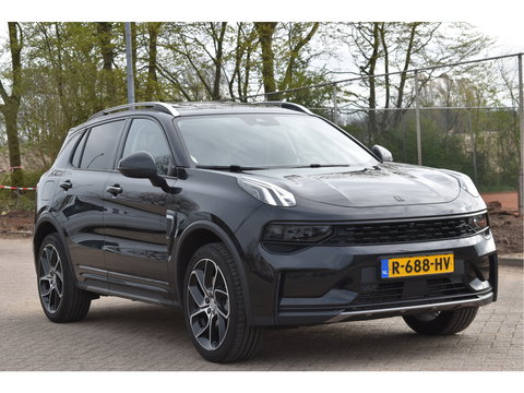 Lynk & Co 01 1.5 PLUG IN HYBRID 261 pk | NL-Auto | 360 gr.camera | Keyless | Pano.dak | Carplay | DAB | Sfeerverl. | LED/Xenon | NAP